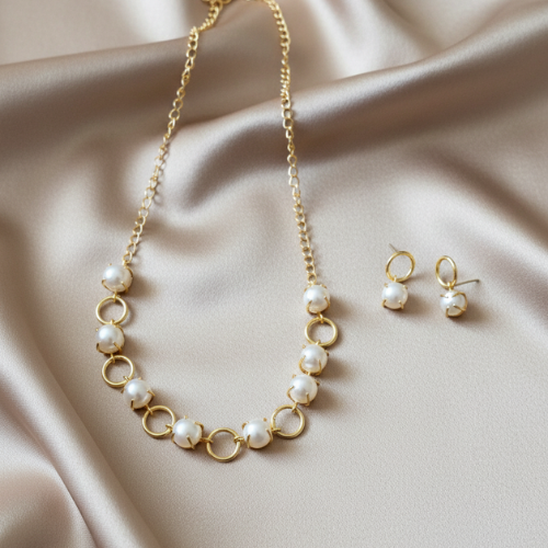 Gold Plated Brass Necklace with Natural Pearls
